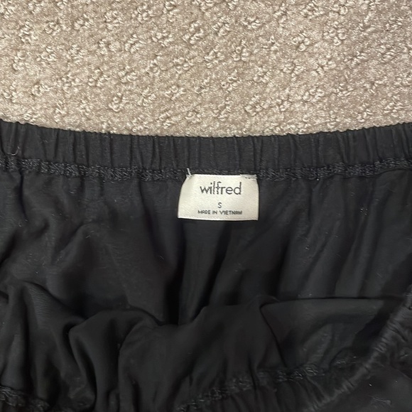 Wilfred Off the Shoulder Cropped Top - Picture 2 of 3